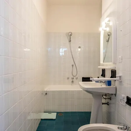 Joivy Seaview Charming Flat With Common Pool & Tennis شقة